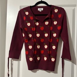 Unique Vintage apple sweater